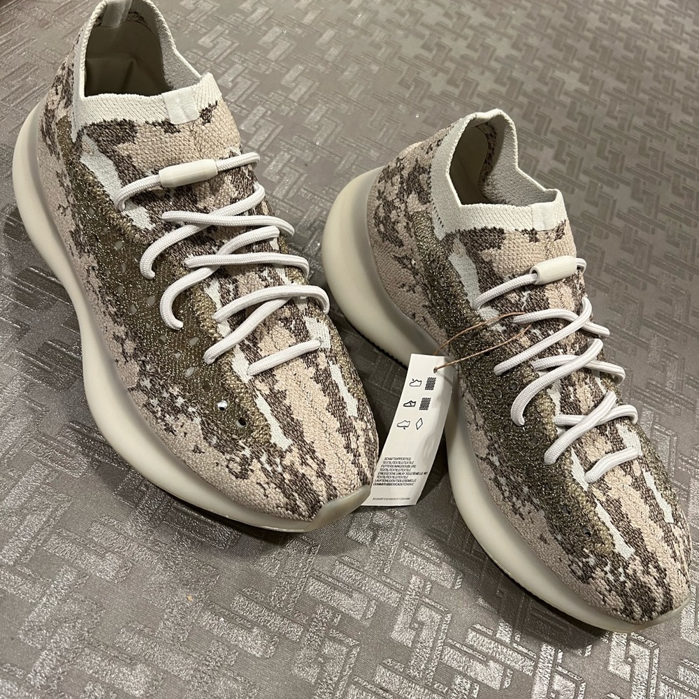 Yeezy boost 380 GZ0473 🆕